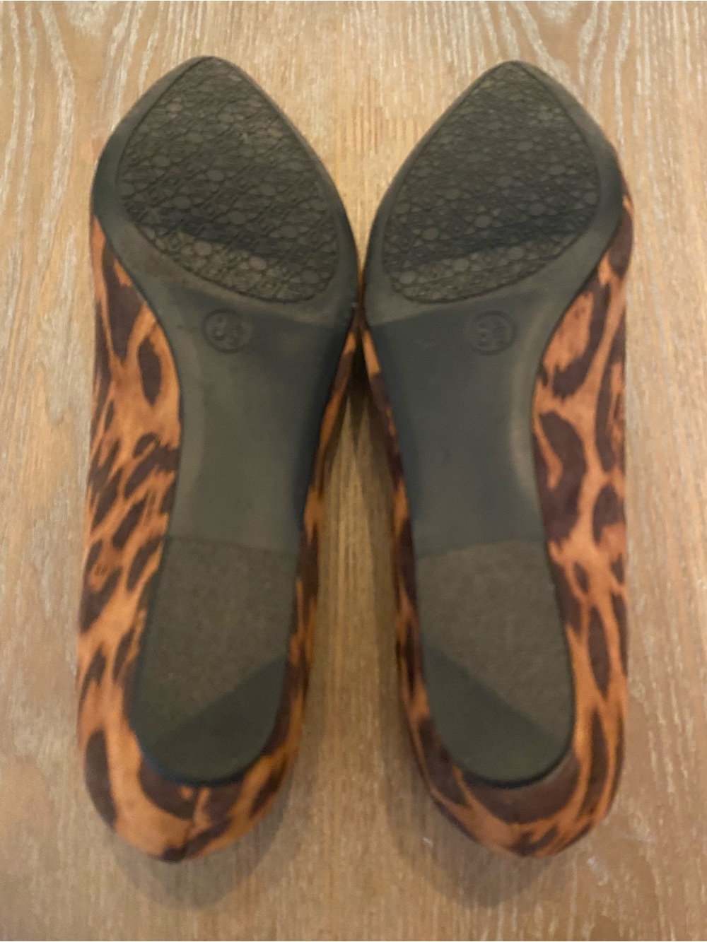 MERONA Leopard Print Pointed Toe Flats - Picture 6 of 8